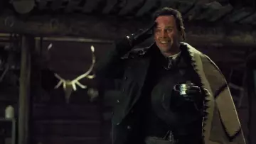 Le plaid vintage du Sheriff Chris Mannix (Walton Goggins) dans The Hateful Eight