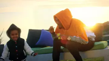 The Rolex watch Oyster Perpetual Day Date Chris Brown in her video clip Little More