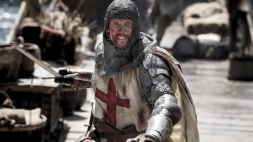 Des templiers à l'épée réplique dans Knightfall