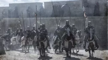 Le casque de soldat Templier dans Knightfall