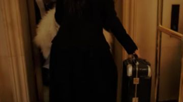 La maleta rimowa negra robada por Debbie Ocean (Sandra Bullock) en Ocean's Eight