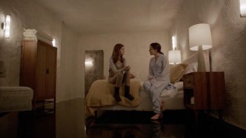 Jemma Simmons ' (Elizabeth Henstridge) Vince Satin Shoes en Agents of S.H.I.E.L.D. S05E03
