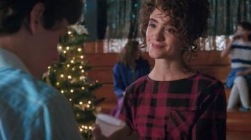 Vestido de fiesta de Nancy Wheeler (Natalia Dyer) en Stranger Things S02E09