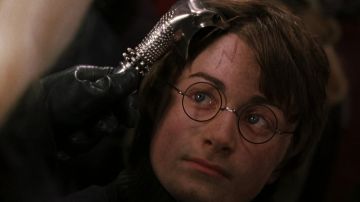 The cane and wand Lucius Malfoy (Jason Isaacs) in Harry Potter and the chamber of secrets