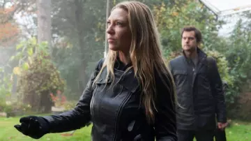Leather Jacket worn by Olivia Dunham (Anna Torv) as seen in Fringe TV series (Season 5 Episode 9)