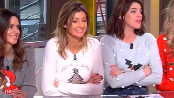 Le pull de Noël Mon beau sapin de Caroline Ithurbide dans William à midi du 22/12/2017
