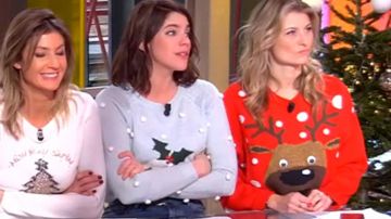Le pull de Noël renne de Sandrine Arcizet dans William à midi du 22/12/2017