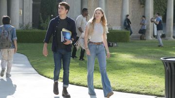 Le sac à dos Forever 21 de Karolina Dean (Virginia Gardner) dans Marvel's Runaways S01E07