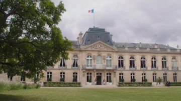 Le palais de l'Elysée à Paris  dans Les Tuche 3