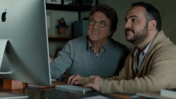 The Apple computer in Normandy naked