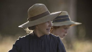 El capelé de Hortense Sandrail (Nathalie Baye) en Les Gardiennes