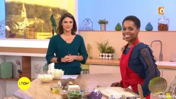 El jersey verde azul de Sonia Chironi en Les témoins D'Outre-Mer del 01/01/2018