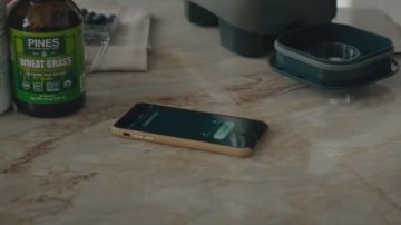 Apple iPhone 7 as seen in Ocean's Eight