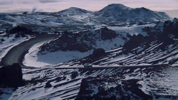 Lago Kleifarvatn donde tiene lugar el comienzo del episodio "Cocodrilo" de la temporada 4 de Black Mirror