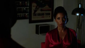 The blouse Elie Tahari Catherine Wilder (Angel Parker) in Marvel's Runaways S01E09