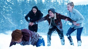 La veste à carreaux Levi's Burnt Orange Plaid Sherpa de Jughead Jones (Cole Sprouse) Riverdale S01E13