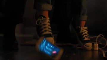 Sneakers Converse blue Jordan Kersey (Camila Morrone) in Death Wish
