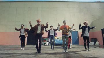 MV] BTS(방탄소년단) _ FIRE (불타오르네 