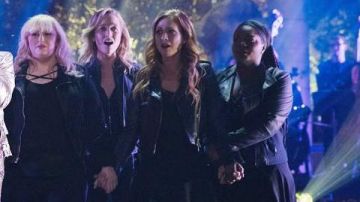 The leather jacket Marc New York by Cynthia (Ester Dean) in Pitch Perfect 3