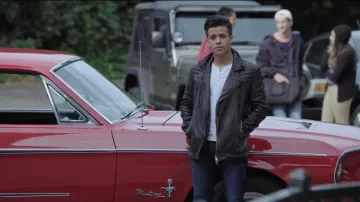 The leather jacket, AllSaints of Tony Padilla (Christian Navarro) in 13 Reasons Why S01E07