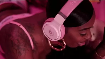 The headphones Beats Nicki Minaj Pro Over-Ear Kash Doll in For everybody