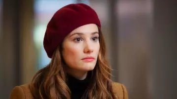 The beret bordeaux Pauline (Alice Pol) in I'm doing better