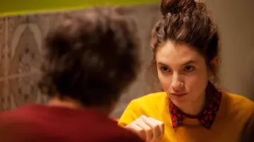 The printed shirt hearts Valentine Cadic in I'm doing better