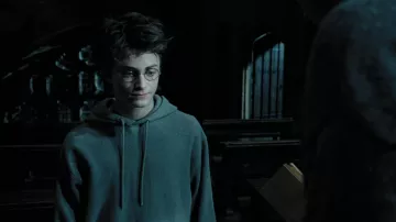 La sudadera con capucha gris de Harry Potter (Daniel Radcliffe) en Harry Potter y el prisionero de Azkaban