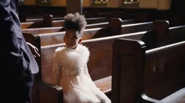 La robe BILLIEBLUSH de Blu Ivy dans Family Feud ft. Beyoncé de Jay-Z