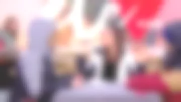 La chaqueta de plumón blanca y negra de Janane Boudili en Je t'aime etc del 08/01/2018