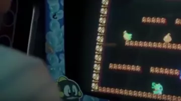Le jeu Bubble Bobble avec lequel joue Yorkie (Mackenzie Davis) dans Black Mirror S03E04