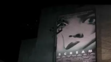 Póster de la película Scream de Wes Craven previsualizado en Black Mirror S03E04