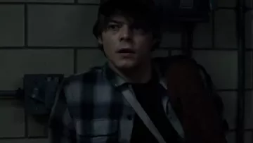 The black hat Cannonball (Charlie Heaton) in The New Mutants