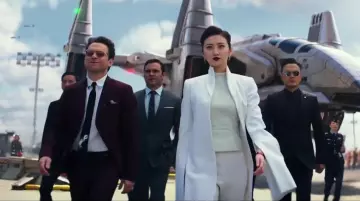 The sunglasses of Newt Geiszler (Charlie Day) in Pacific Rim: Uprising