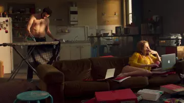 Le tabouret bleu dans Ami-Ami