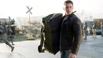 Chaqueta de cuero usada por el teniente Ford Brody (Aaron Taylor-Johnson) como se ve en Godzilla