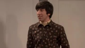 Les manches longues de Howard Wolowitz (Simon Helberg) dans La Théorie du Big Bang S11E12