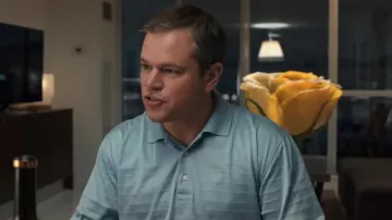 El polo azul de Paul Safranek (Matt Damon) en Downsizing