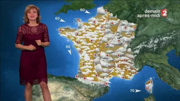 The red dress by Valerie Mauritius in The weather of France 2 of the 15/12/2017
