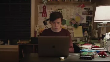 The sweat red of Simon Spier (Nick Robinson) in Love, Simon