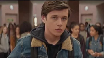 The jean jacket of Simon Spier (Nick Robinson) in Love, Simon