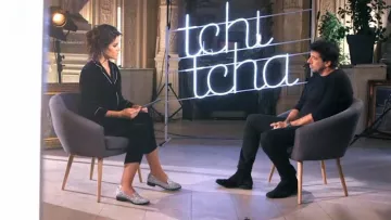 Mocasines de plata de Laurie Cholewa en Tchi tcha del 25/12/2017