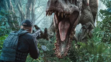 Le sac à dos 5.11 Tac­ti­cal d'un militaire dans Jurassic World : Royaume déchu