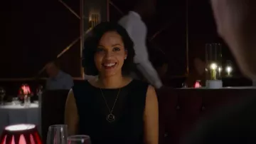 hexagon necklace worn by Amy (Georgina Campbell) as seen in Hang the DJ / Black Mirror S04E04
