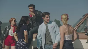 La jupe bleue Sandro de Veronica Lodge (Camila Mendes) dans Riverdale S02E06