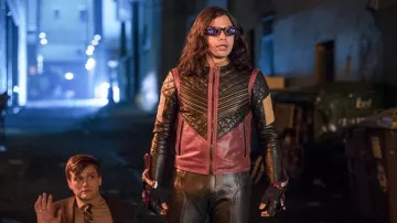 Le costume de Vibe / Cisco Ramon (Carlos Valdés) dans The Flash S04E04