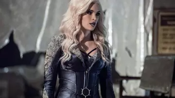 Le costume de Killer Frost / Caitlin Snow (Danielle Panabaker) dans The Flash S03E20