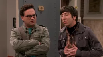 The UrbanOutfitter Shirt of Howard Wolowitz (Simon Helberg) in The Big Bang Theory S11E08