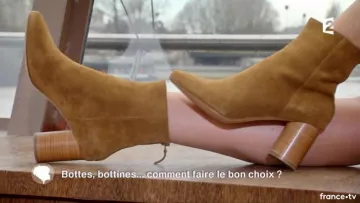 Les bottines à talons boots camel en cuir conseillées par Sophie Brafman dans C'est au programme du 18/01/2018