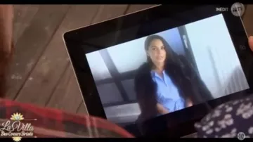 The iPad tablet of Lucy in The villa of broken hearts